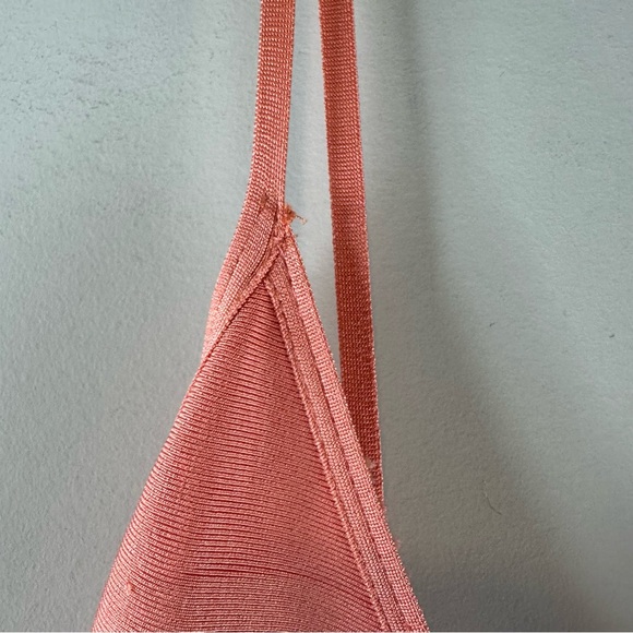House of CB London Savannah V-Neck Low Plunge Bodycon Dress in Peach Size L - Picture 13 of 15